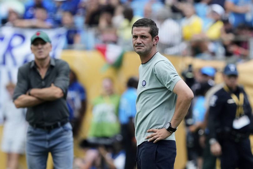 Inter Menang Dramatis, Cristian Chivu Justru Peringatkan Tim: Waktu Kita Mepet!